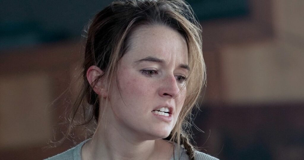 The Last of Us Part 2's Abby calls Kaitlyn Dever "phenomenal", while Bella Ramsey says Neil Druckmann still has an impact on season three