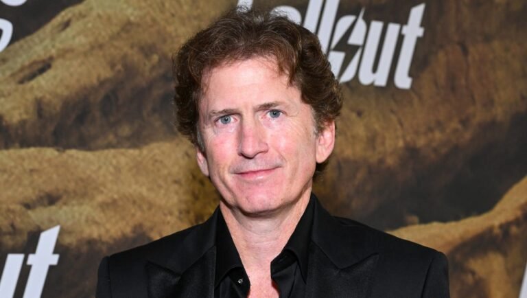 Todd Howard Dismisses 'Fan Chatter' About Purported Rivalry Between Bethesda and Obsidian
